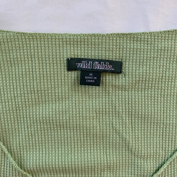 Green V-Neck Ruched Top - Picture 2 of 2